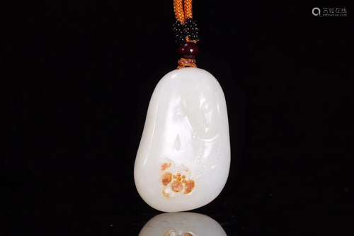 A HETIAN JADE GUANYIN PENDANT