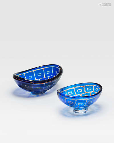 Two Ravenna Bowls1961-73for Orrefors, internally decorated glass, each engraved 'Sven Palmqvist Orrefors Ravenna', the large example numbered 'Nr.1864 19 14/6 63