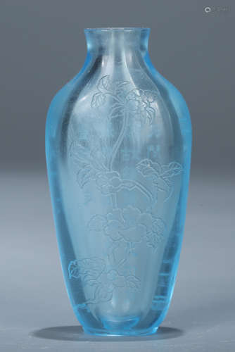 Chinese Peking glass snuff bottle.