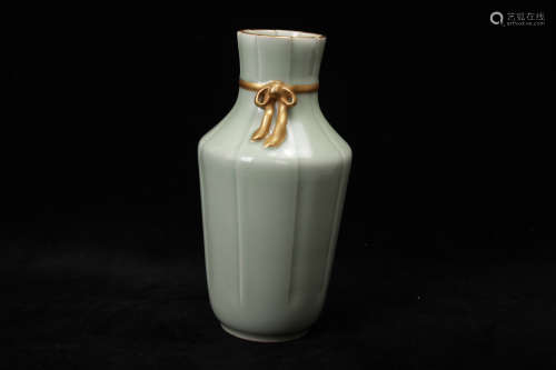 Chinese gilt celadon porcelain vase, Qianlong mark.