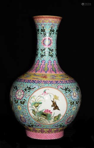 A Chinese Turquoise Grounded Famille Rose Porcelain Vase with Interlocking Lotus and Windows of Portraits of Flowers and Birds, marked as 