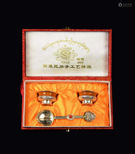 A Set of Vintage Tibetan Silver Ceremonial Tea Set (Two Cups x 1 Tea Spoon)