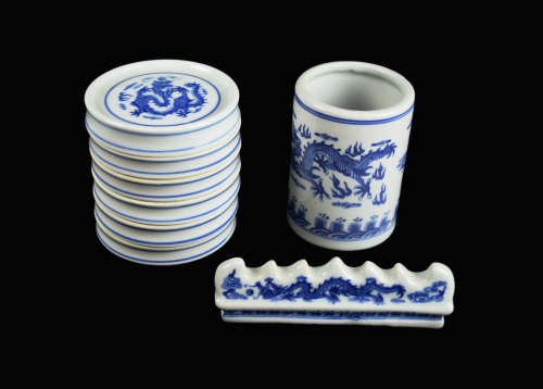 A Set of Chinese Blue and White Porcelain Chinese Painting Accessories (Paintbrush Pot, Paintbrush Rack, and a Set of Palettes) marked as 