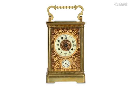 A LATE 19TH / EARLY 20TH CENTURY FRENCH LACQUERED AND GILT BRASS CARRIAGE CLOCK WITH ALARMthe corniche case with dentil cornice