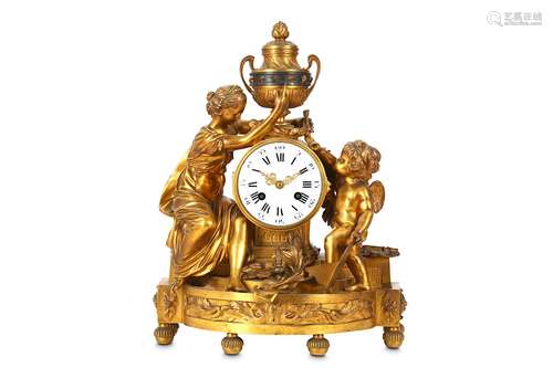 A SECOND QUARTER 19TH CENTURY FRENCH GILT BRONZE MANTEL CLOCK DEPICTING VENUS AND CUPIDVenus holding a laurel branch and pointing up to a twin handled urn