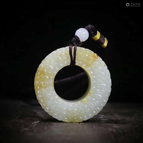 HETIAN JADE CIRCLE PENDANT