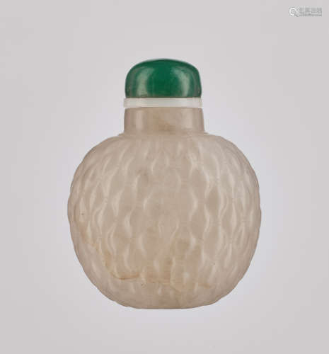 A CARVED CRYSTAL 'BASKETWEAVE' SNUFF BOTTLE, QING DYNAS…