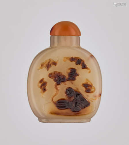 A ‘BOY AND FIVE BATS’ SHADOW AGATE SNUFF BOTTLE, QING D…
