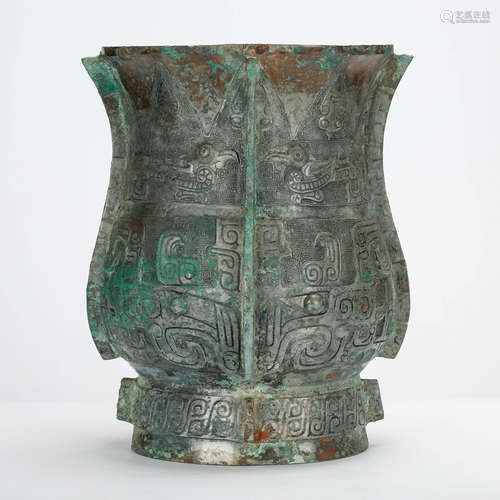 CHINESE BRONZE VESSEL WITH TAOTIE MASK