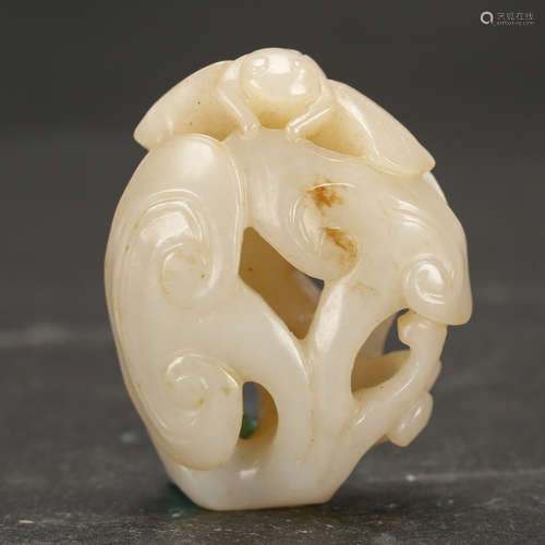 CHINESE WHITE JADE LINGZHI PENDANT