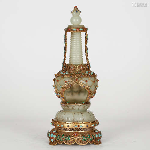 CHINESE JADE CARVED STUPA WITH GILT SILVER WIRES