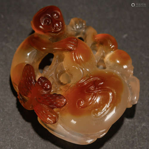 CHINESE AGATE PENDANT