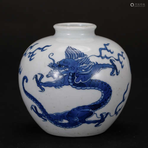 CHINESE BLUE AND WHITE DRAGON JAR