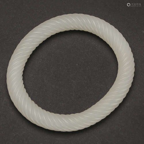 CHINESE WHITE JADE BANGLE