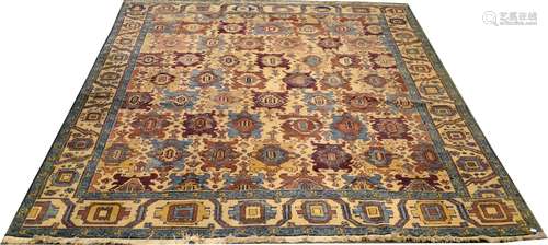 Tapis Azerbaïdjan. Larges médaillons polychromes p...