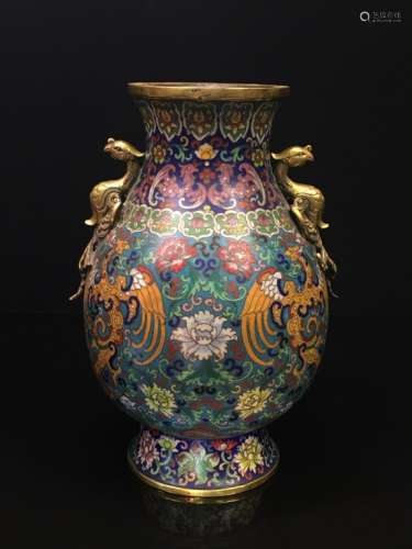 A CLOISONNE ENAMEL VASE