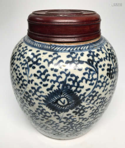 Late Qing Dynasty Blue And White Porcelain Jar