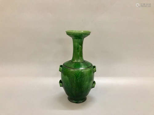 Song Dynasty Ding Ware Green Glaze Porcelain Vase