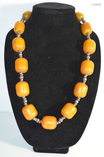 Chinese antique  Butterscotch Amber necklace