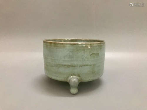 Chinese Ru Ware Sky Blue Glaze Tripot