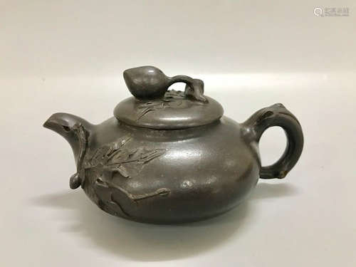 Chinese Zisha Tea Pot