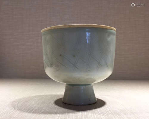 HUTIAN KILN CARVED CUP