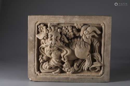 HIGH RELIEF CARVED LION WALL BRICK