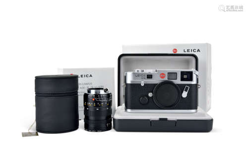 Leica M6 Camera with Leica Tri-Elmar-M 28-35-50 mm f/4.