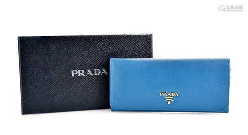 PRADA 蓝色皮长银包