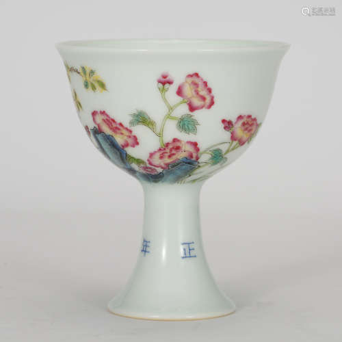 CHINESE FAMILLE ROSE STEM CUP