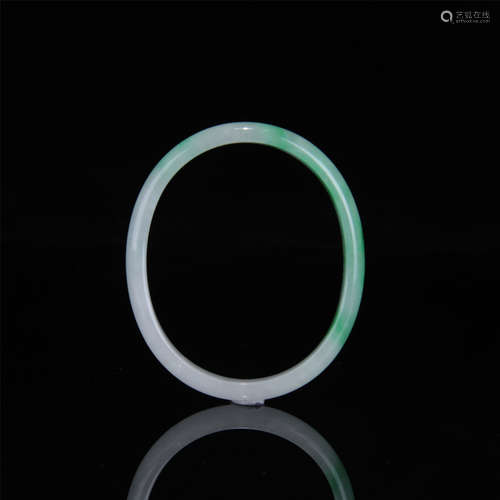 JADEITE BANGLE