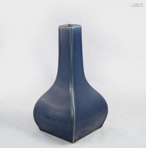 CHINESE PORCELAIN BLUE GLAZE SQUARE VASE