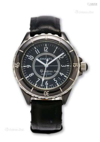 香奈儿 CHANEL J12黑色陶瓷腕表
