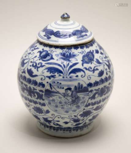 Pot couvert en porcelaine à décor en bleu de cobal...