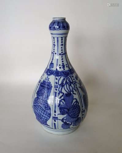 Chinese Porcelain B/W Vase