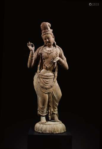 CHINESE WOODEN FIGURE OF GUANYIN