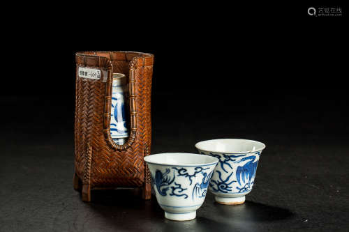 FOUR CHINESE PORCELAIN BLUE AND WHITE BIRD CUPS