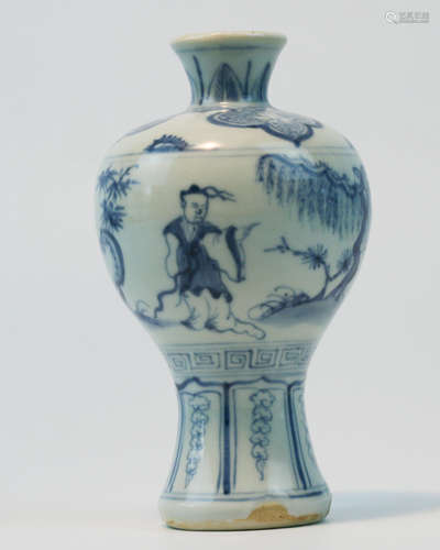 A BLUE AND WHITE MEI VASE