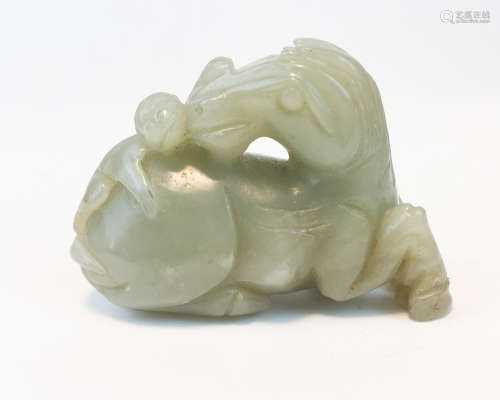 A JADE CARVED HORSE FIGURE