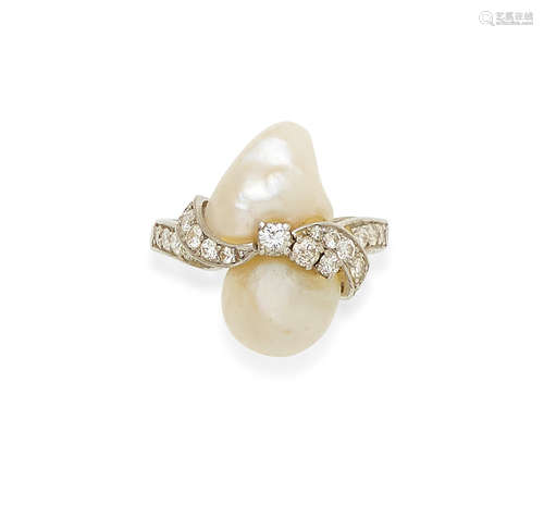 A Mississippi river pearl, diamond and platinum ring, Ruser