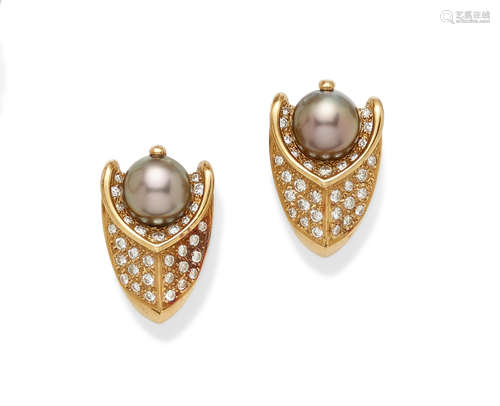 A pair of colored Cultured Pearl, Diamond and gold Ear Clips