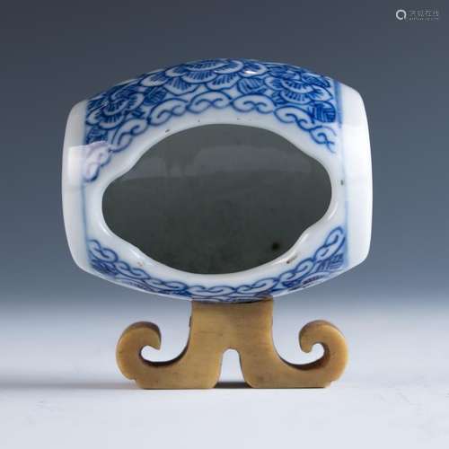 Blue and White 'Lotus' Birdfeeder, 19th Century