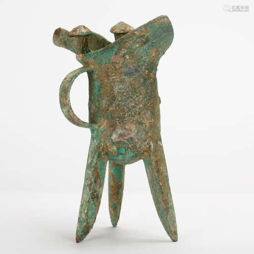CHINESE BRONZE JUE VESSEL, ARCHAIC STYLE