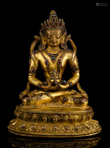 A FINE GILT-BRONZE FIGURE OF AMITAYUS