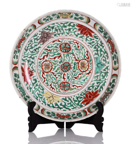 A LARGE WUCAI PLATE WITH LOTUS DECOR