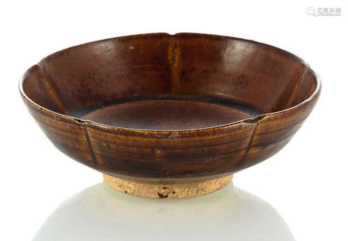 A SMALL BROWN-GLAZED PRUNUS-SHAPED BOWL