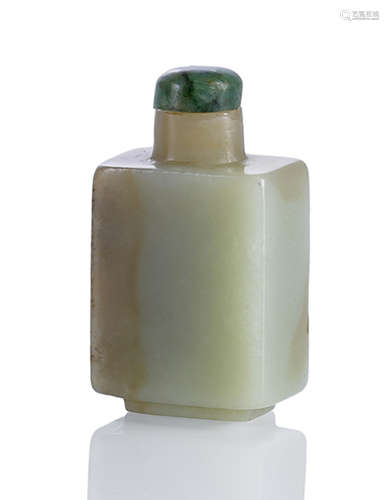 A RECTANGULAR JADE SNUFFBOTTLE