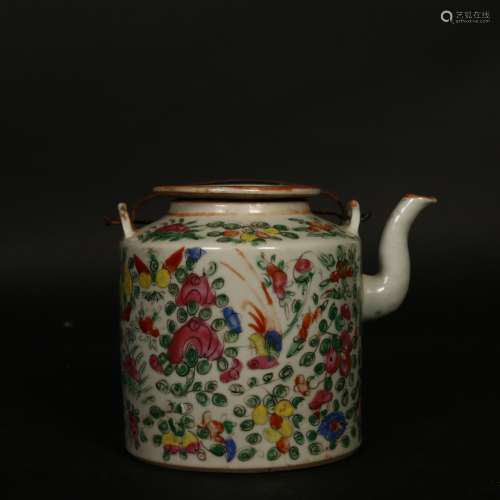 A Chinese Familie Rose Porcelain Teapot