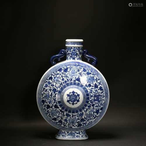 A large Yaun Elemen Blue & White Porcelain Flask Vase