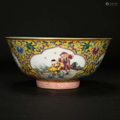 A Yellow-Ground Famille Rose Enamelled Bowl